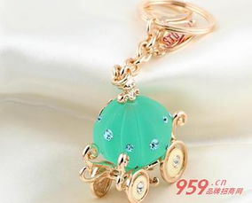 精雕细琢，点亮商机 小饰品加盟店的经营智慧与销售技巧